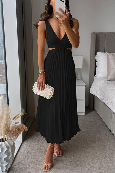 Amina | Sleeveless Pleated Maxi Dress