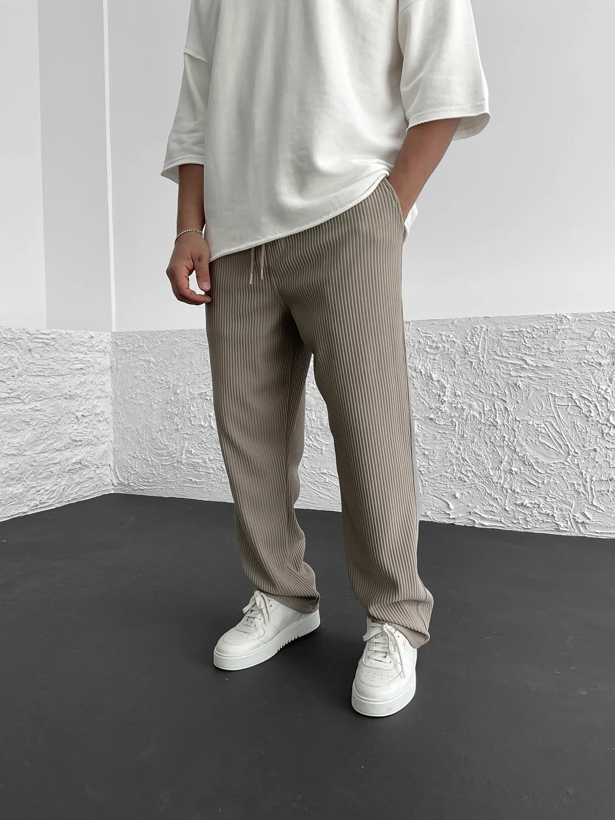 Mike | Ribbed Straight Pants