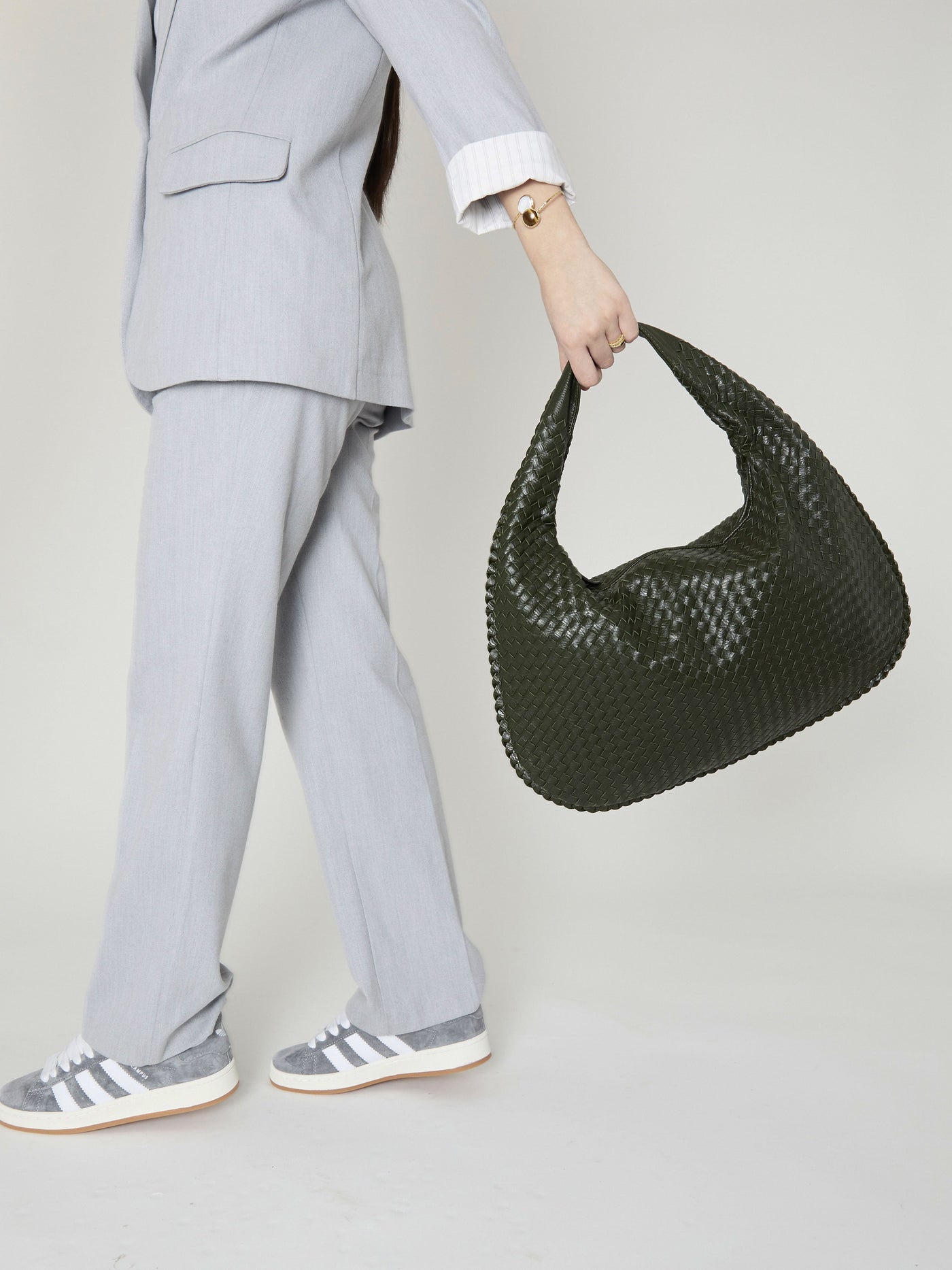 Vivella™ | Elegant Woven Handbag